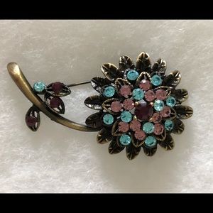 Pretty Vintage Brooch